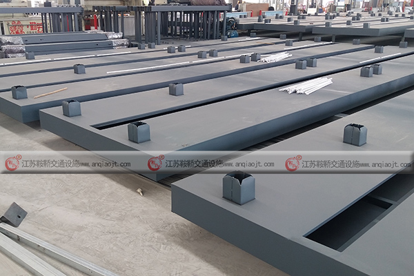 <strong>候車(chē)亭廠(chǎng)家滿(mǎn)足更多實(shí)際需求，服務(wù)更全面</strong>