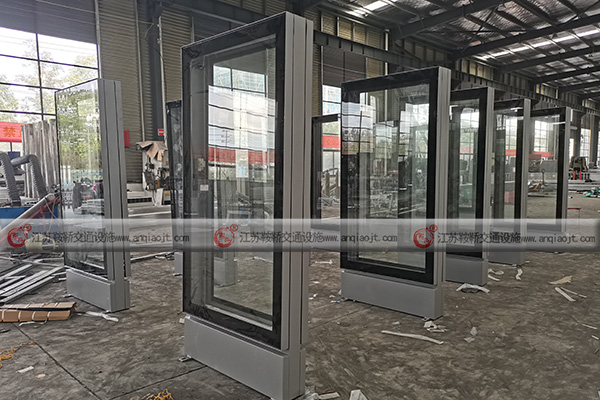 <strong>公交候車亭推薦鞍鞒交通，公交候車亭設(shè)計分享</strong>