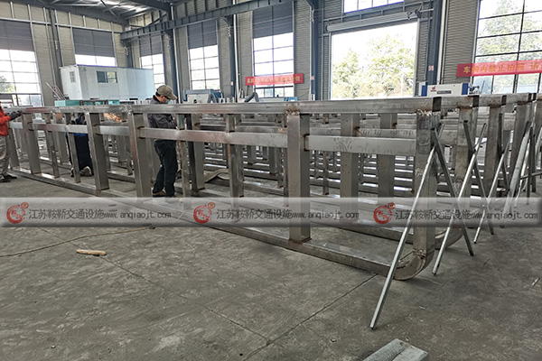 公交候車亭推薦鞍鞒交通，公交候車亭設計分享