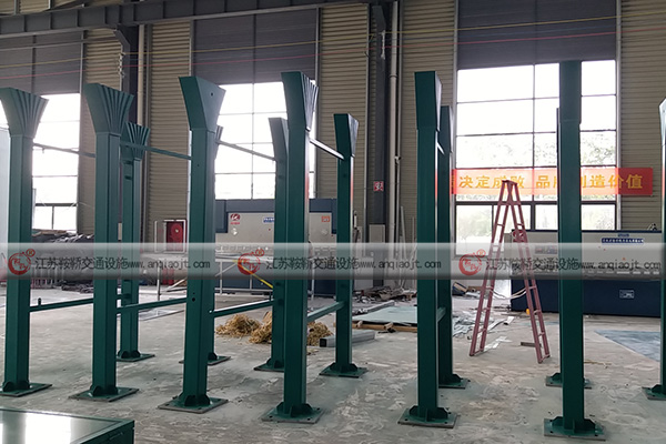 公交候車亭廣告優(yōu)勢在哪里