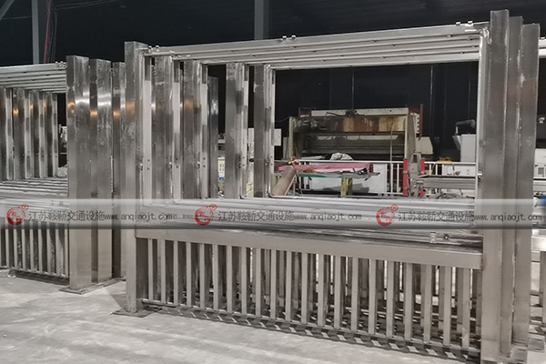 候車亭制作，怎么設(shè)計(jì)才更加實(shí)用和美觀？