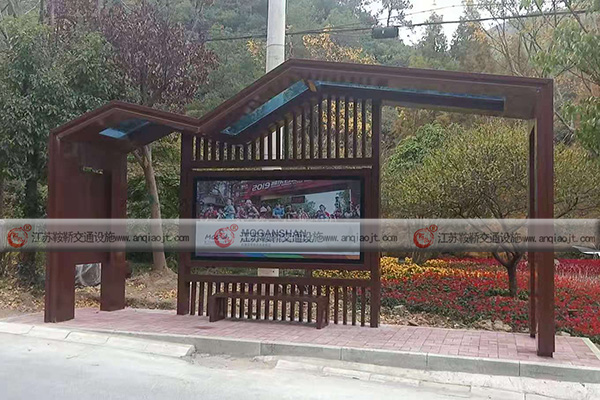 <strong>候車亭制作，怎么設(shè)計才更加實用和美觀？</strong>