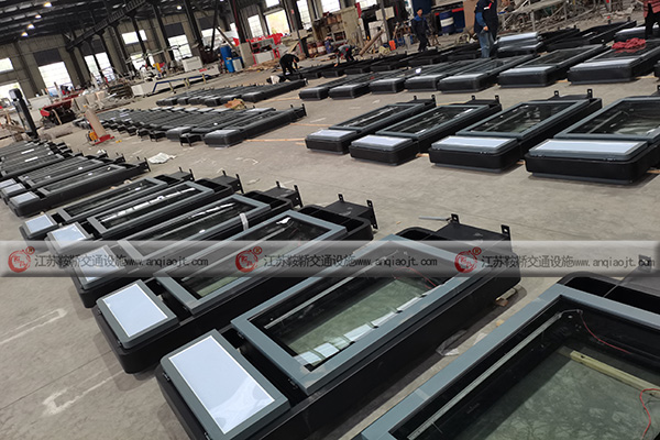 公交候車亭廣告顯著優(yōu)勢