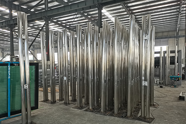 候車亭生產(chǎn)廠家怎么選？這幾點很重要