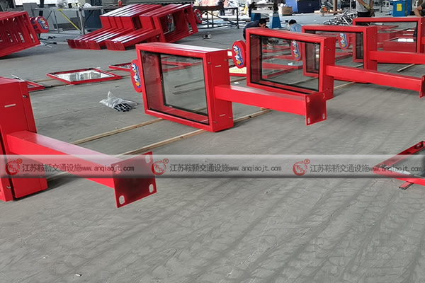 公交站點(diǎn)公交候車亭廣告的優(yōu)點(diǎn)