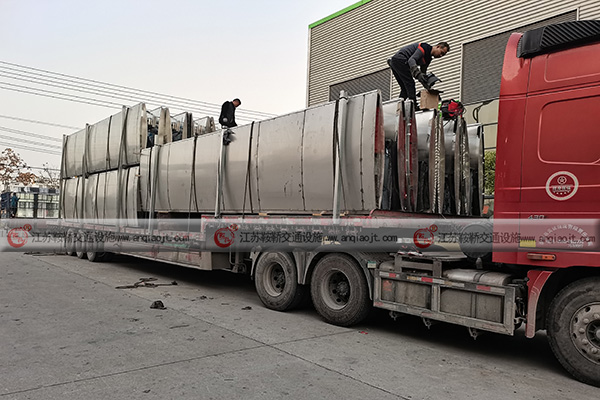 浙江不銹鋼公交站臺第二車發(fā)貨