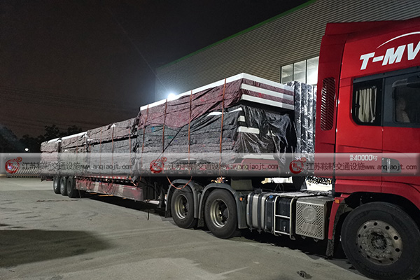 制作公交候車亭麻煩嗎？都有哪些類型的候車廳？