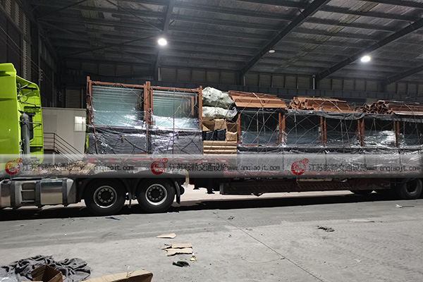 <strong>兩大建造趨勢的公交候車亭設(shè)計說明，和現(xiàn)代化可以接軌。</strong>