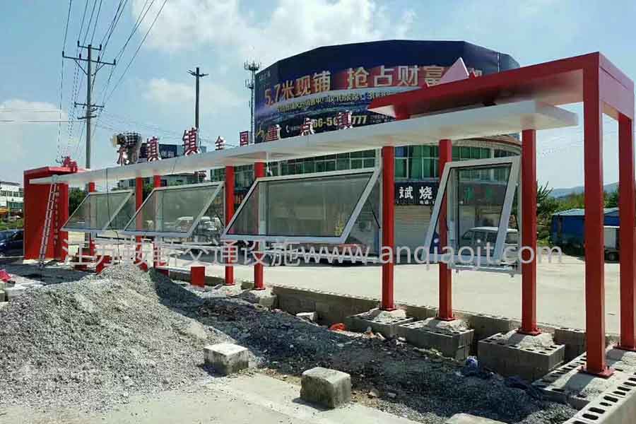 公交候車亭